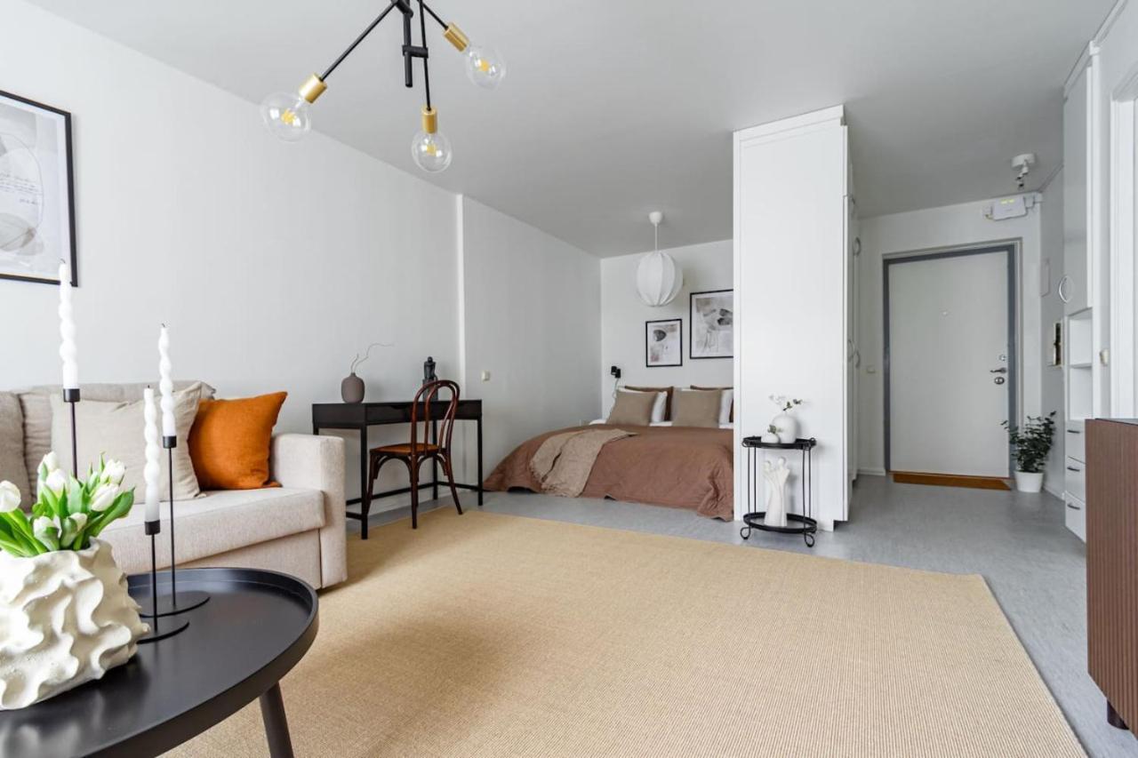 Low-Cost Stay In Sofo, Construction Work ストックホルム エクステリア 写真