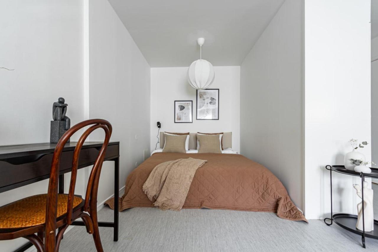 Low-Cost Stay In Sofo, Construction Work ストックホルム エクステリア 写真