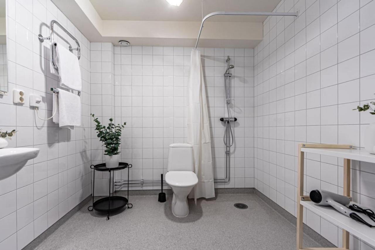 Low-Cost Stay In Sofo, Construction Work ストックホルム エクステリア 写真